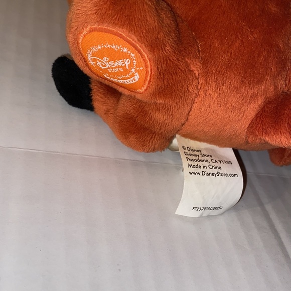 Disney Store Exclusive The Lion King Pumbaa Plush Stuffed Animal - Picture 6 of 8
